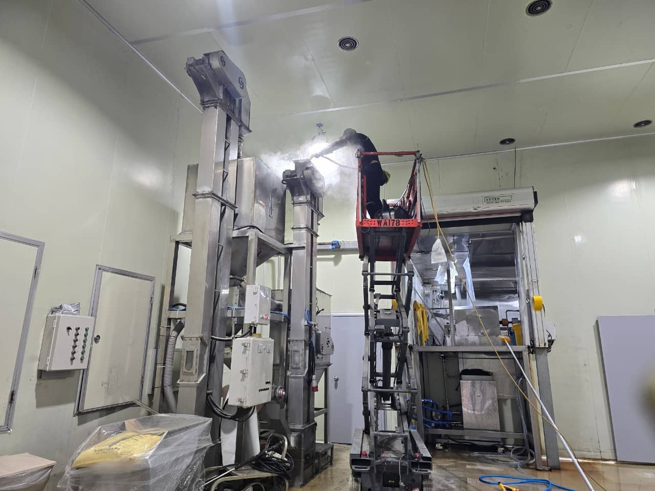 식품공장곰팡이작업3